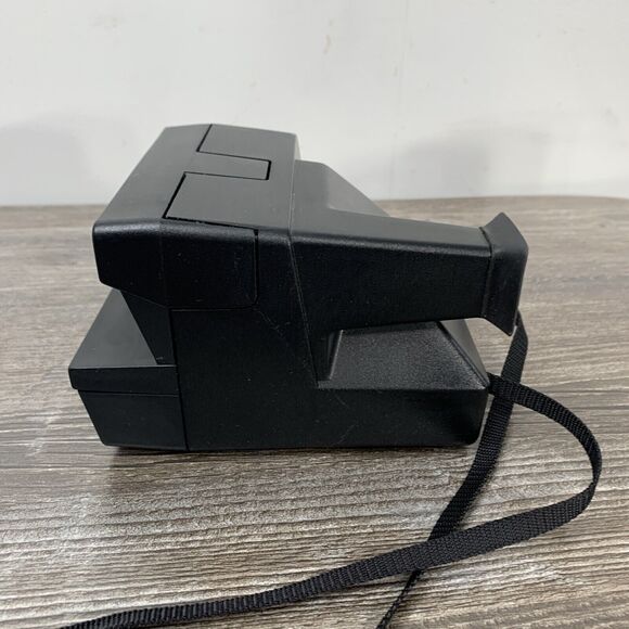 Vintage Polaroid One Step 600 Land Camera Rainbow Stripe w/Strap Black (WORKING) - Picture 7 of 9